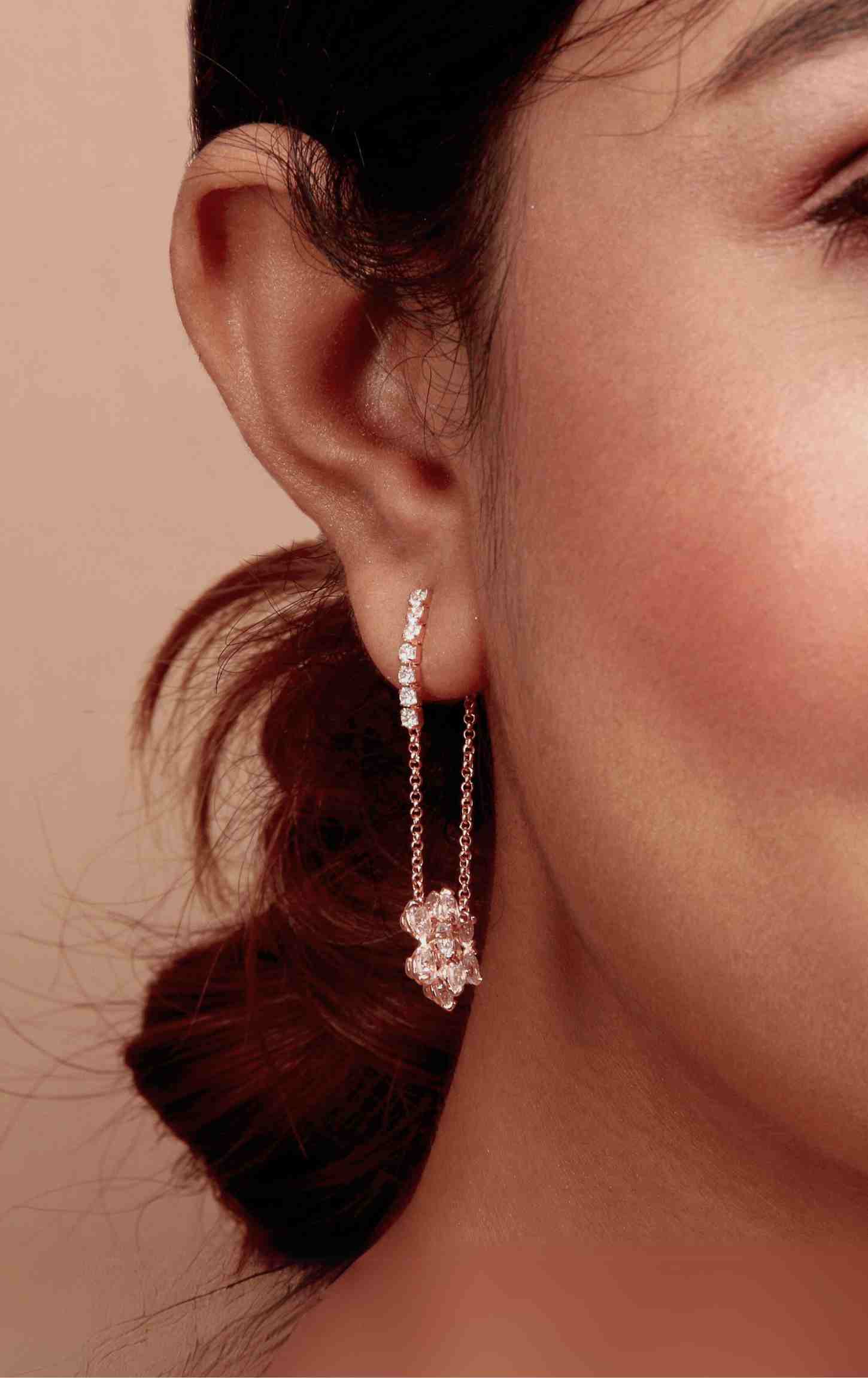 Rose Gold Earring With White Zircon Flower Tied With Chain
