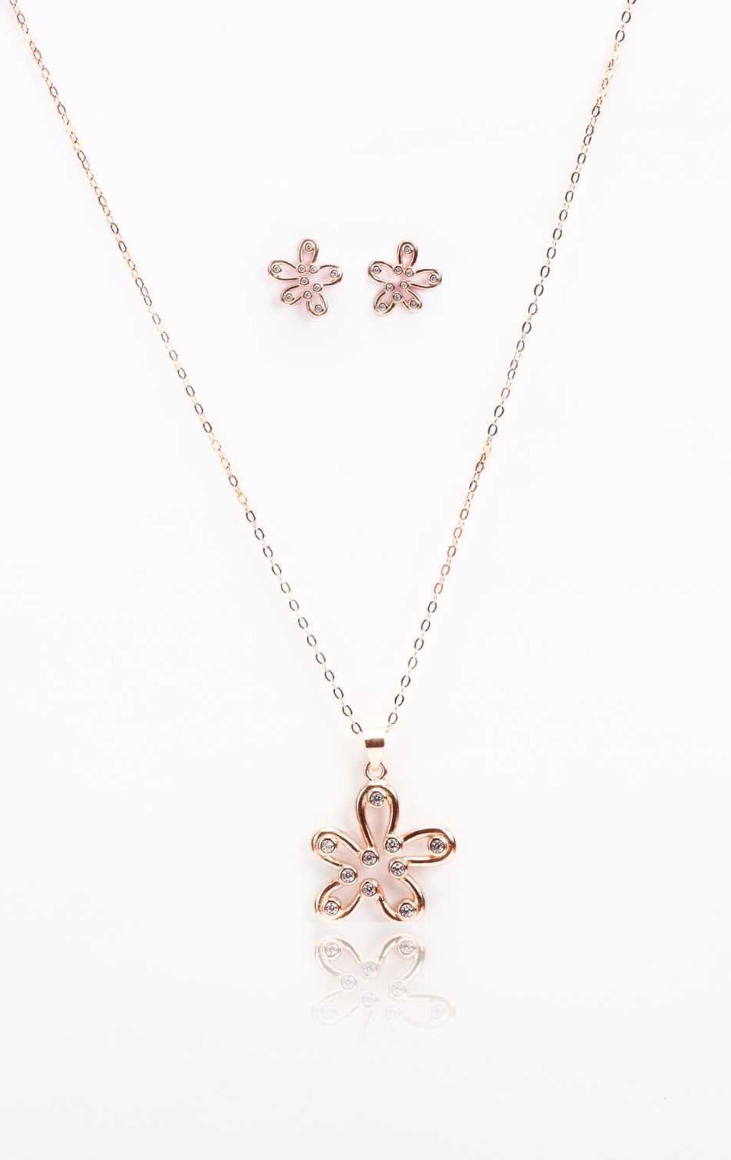 Rose Gold Artistic Flower Pendent Set