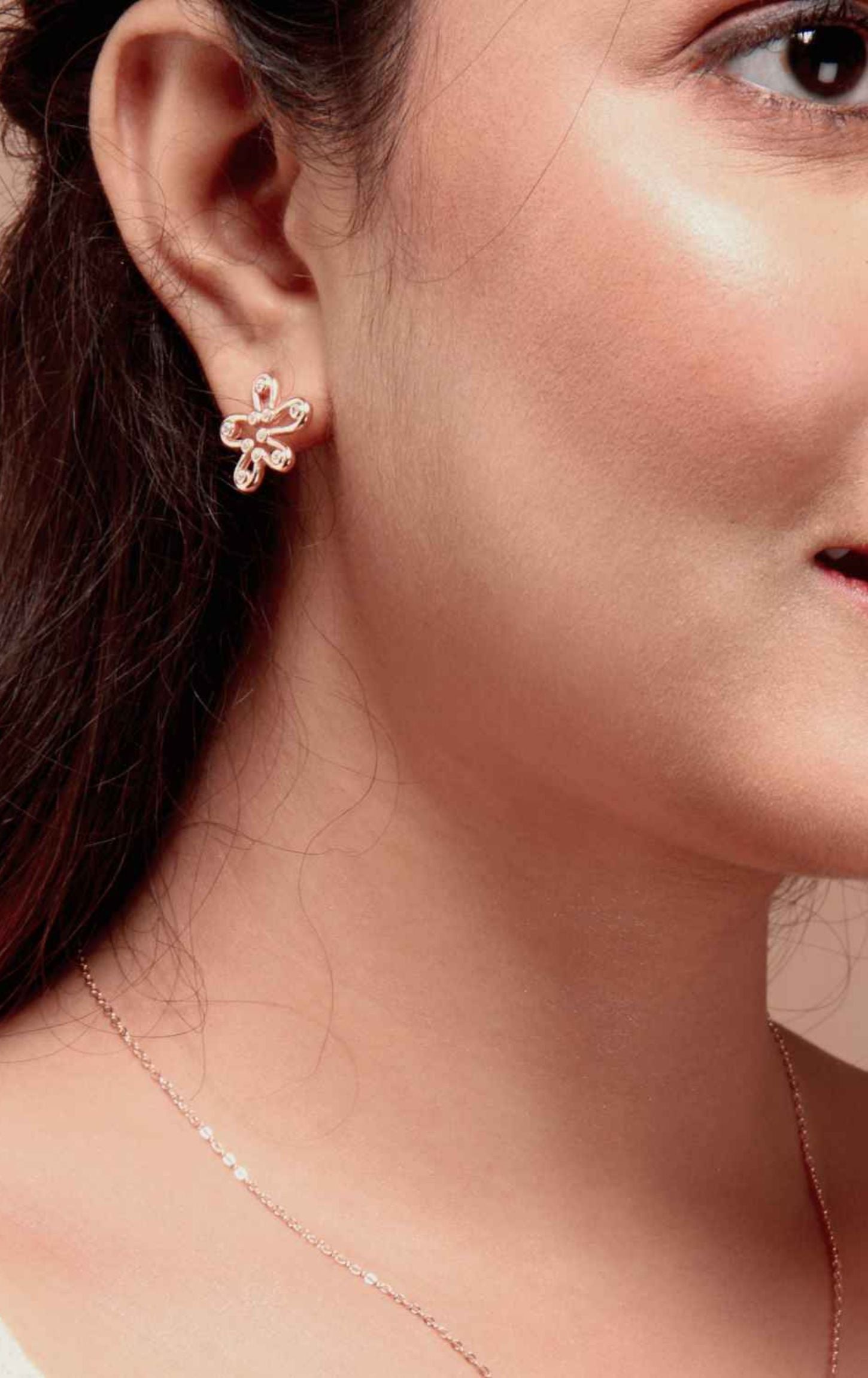 Rose Gold Artistic Flower Pendent Set