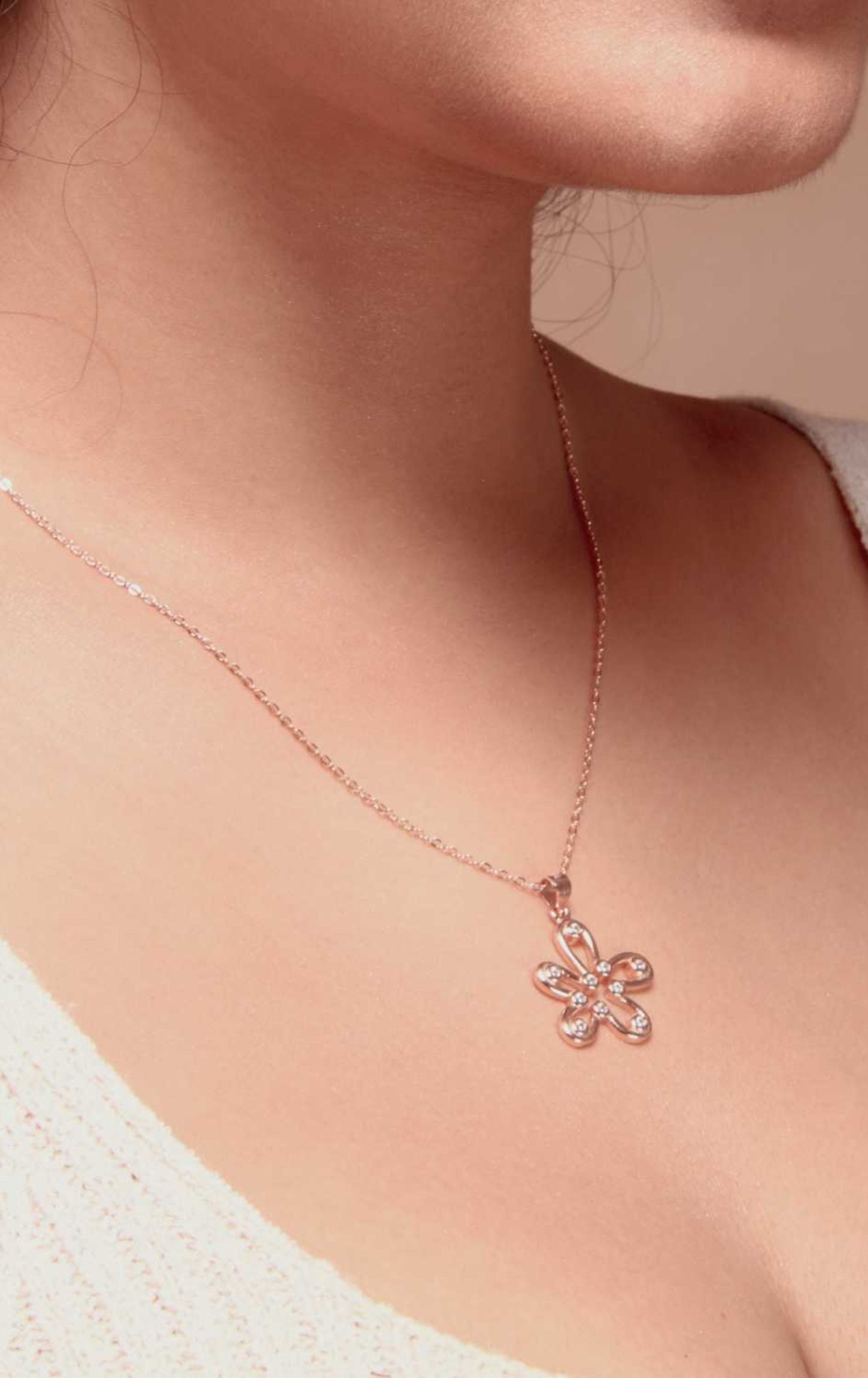 Rose Gold Artistic Flower Pendent Set